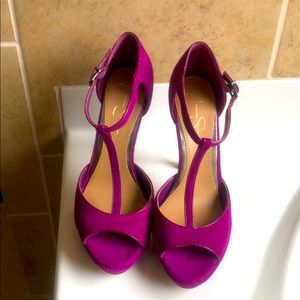 Jessica Simpson Jazzberry kid suede size 10 heels